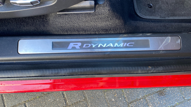 Land Rover Discovery Sport 1.5 P300e R-Dynamic HSE 5dr Auto [5 Seat] Station Wagon